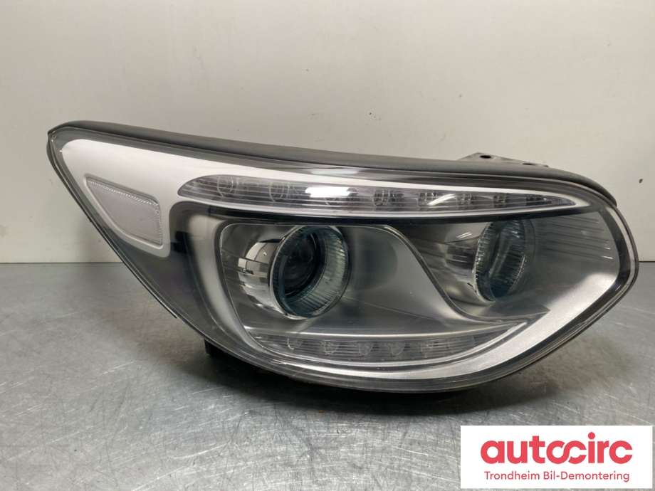 Frontlykt høyre halogen til Kia Soul, 2014-2019 (Type II) (92102E40101D)