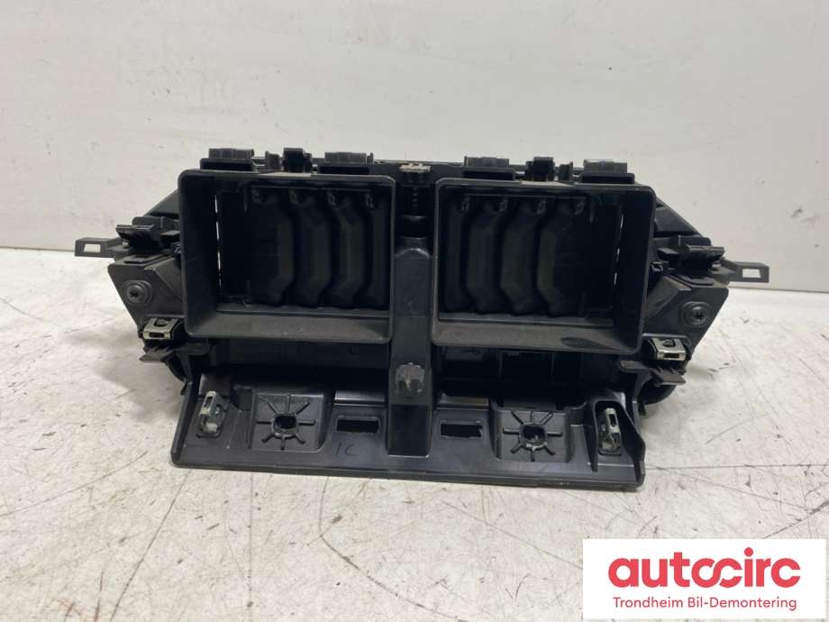 Varmeapparat betjening til Peugeot e-208 2019-->>  (98 261 079 XU|)