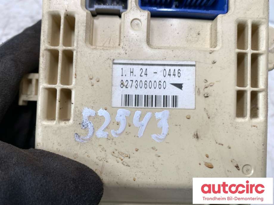 Sikringsboks kupe til Toyota Land Cruiser 90 1996-2002 (8273060060|)