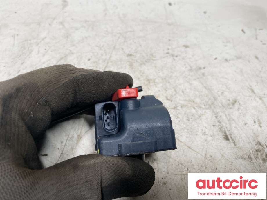 Ladeluke motor / aktuator til BYD Tang 2020-->> (8961-26 Q02|)