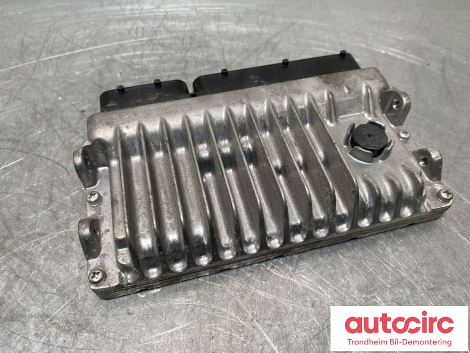Styreenhet motor til Toyota Yaris 2012-2014 (Type III, Fase 1)  (DENSO|896610DC00|)