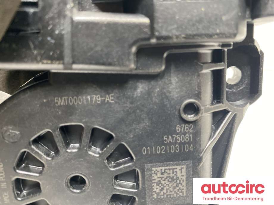 Ruteheis, kun motor, høyre foran til BMW iX1 2023-->> (U11) (U11) (67 62 5 A18 F14|)