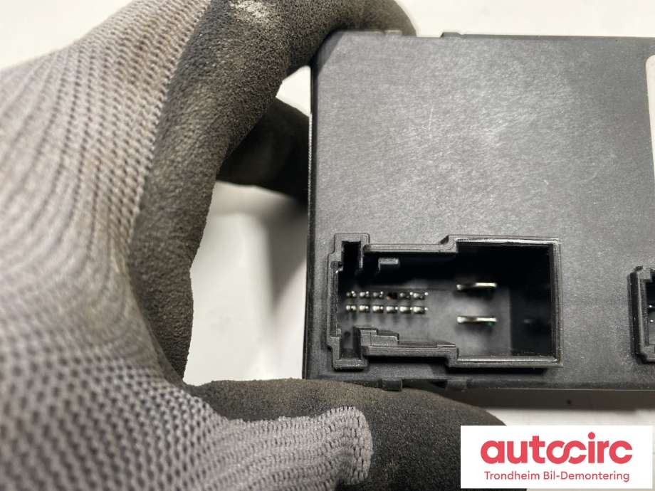Styreenhet elektrisk bakluke til BMW iX1 2023-->> (U11) (U11) (61355A74B11|61.35 5A74B11|)