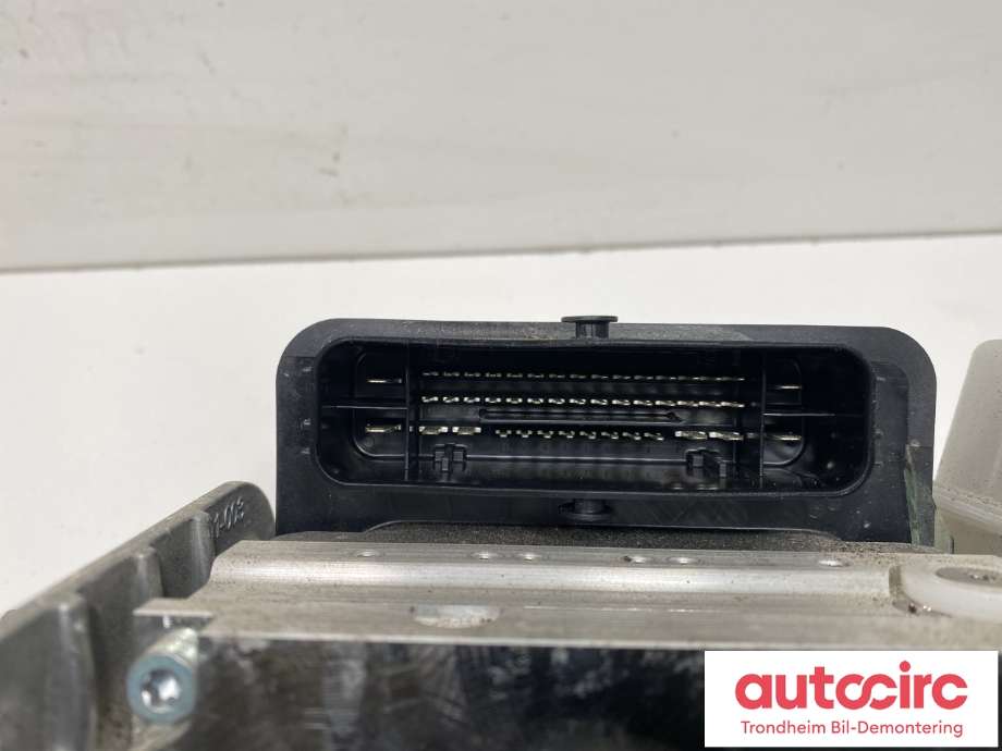 Bremsekraft-forsterker til BMW iX1 2023-->> (U11) (U11) (34 50 5 B41 379|)
