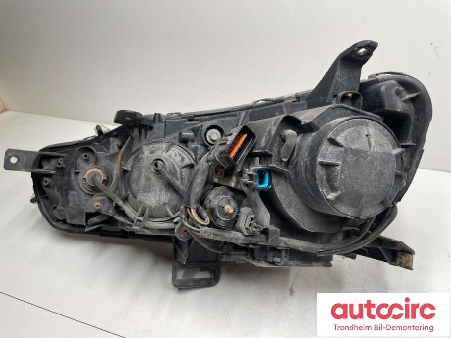 Frontlykt høyre xenon til Mitsubishi Outlander 2010-2012 (Type II, Fase 2)  (BI-XENON|8301B558|8301C412|)