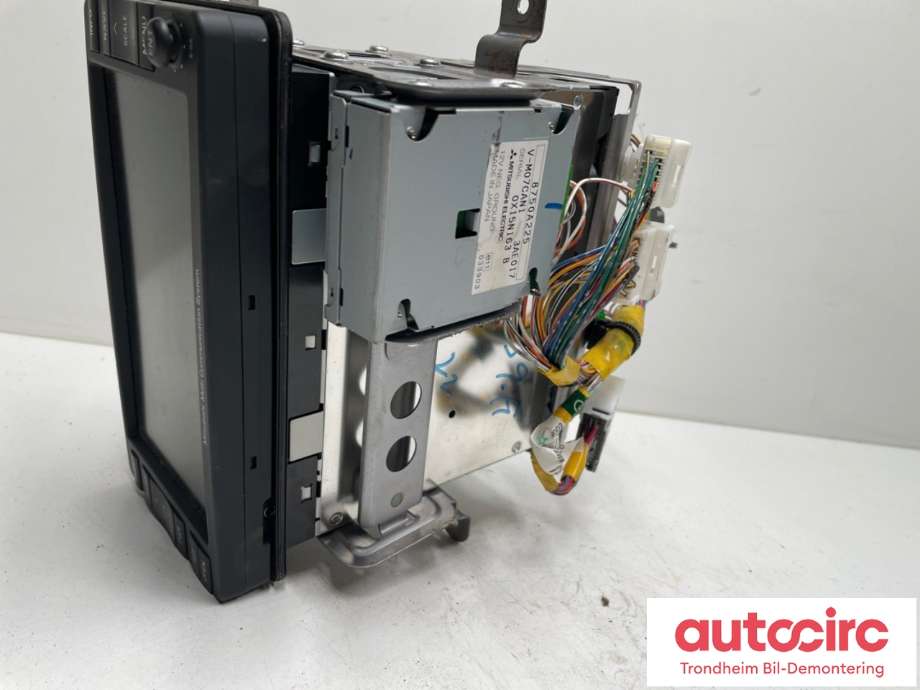 Bilstereo navigasjon til Mitsubishi Outlander 2010-2012 (Type II, Fase 2)  (8750A239|)