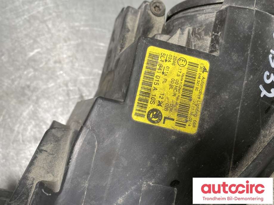 Frontlykt venstre halogen til Škoda Yeti 2009-2013 (Fase 1)  (5L1941015A|5L1941017A|)