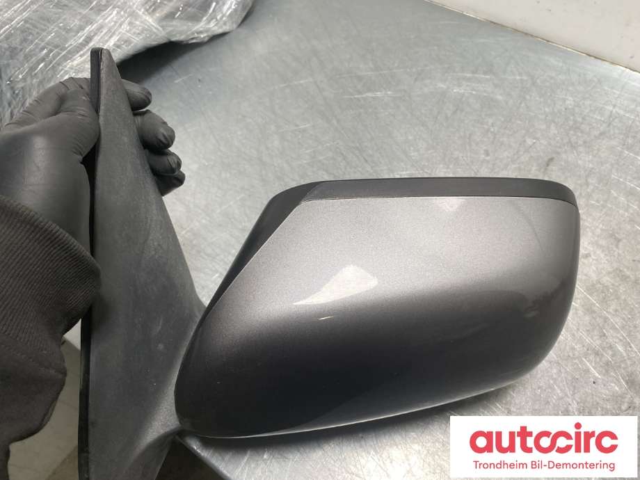 Speil venstre til Suzuki Grand Vitara 2005-2015 (Type III)  (8470265J30ZDL|)