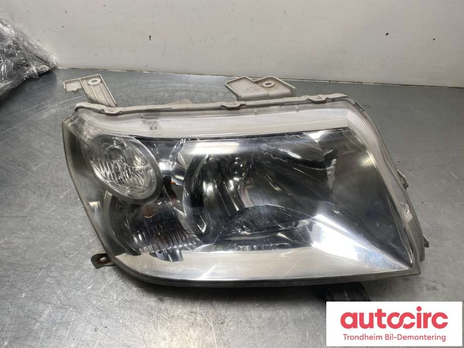 Frontlykt høyre halogen til Suzuki Grand Vitara, 2005-2015 (Type III)  (3512064J10)