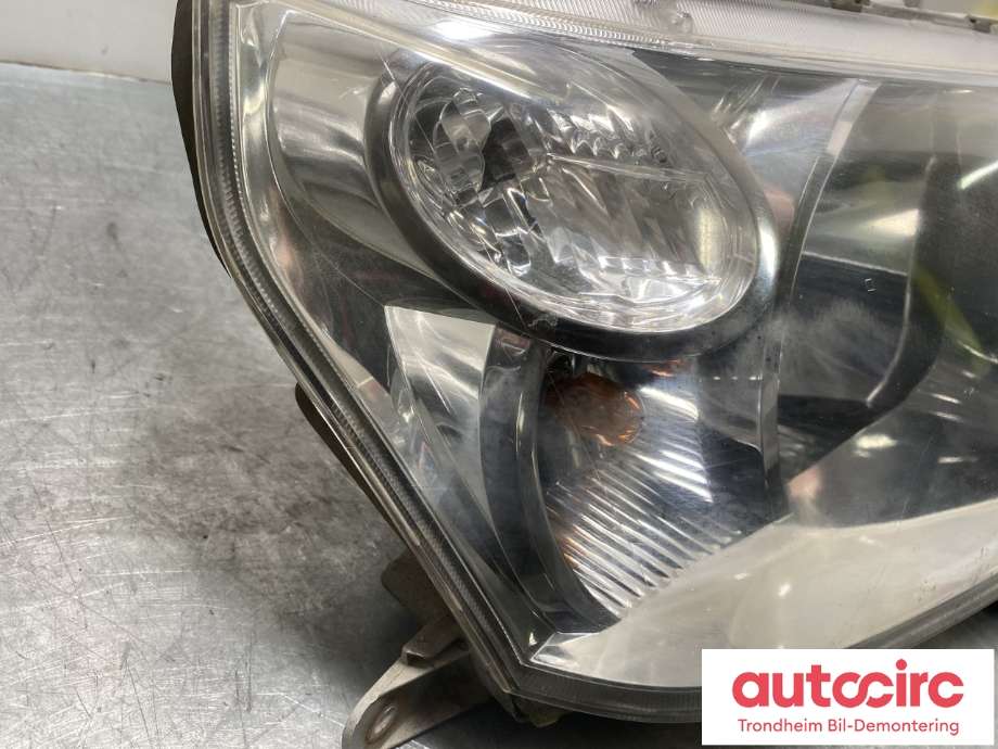 Frontlykt høyre halogen til Suzuki Grand Vitara 2005-2015 (Type III)  (3512064J10|)