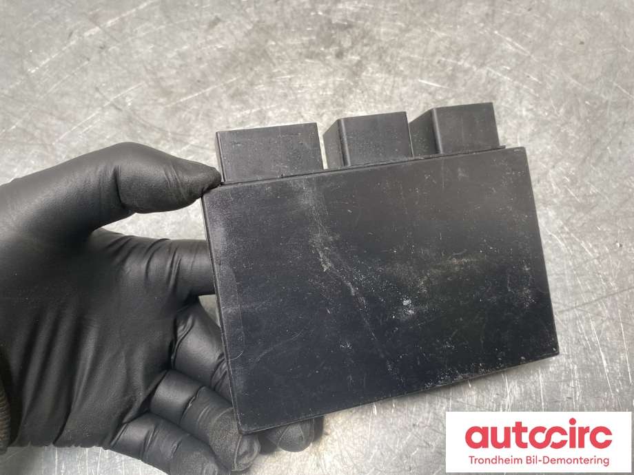 Styreenhet hengerfeste til Audi Q5 2008-2012 (Type I, Fase 1)  (8K0907383D|)
