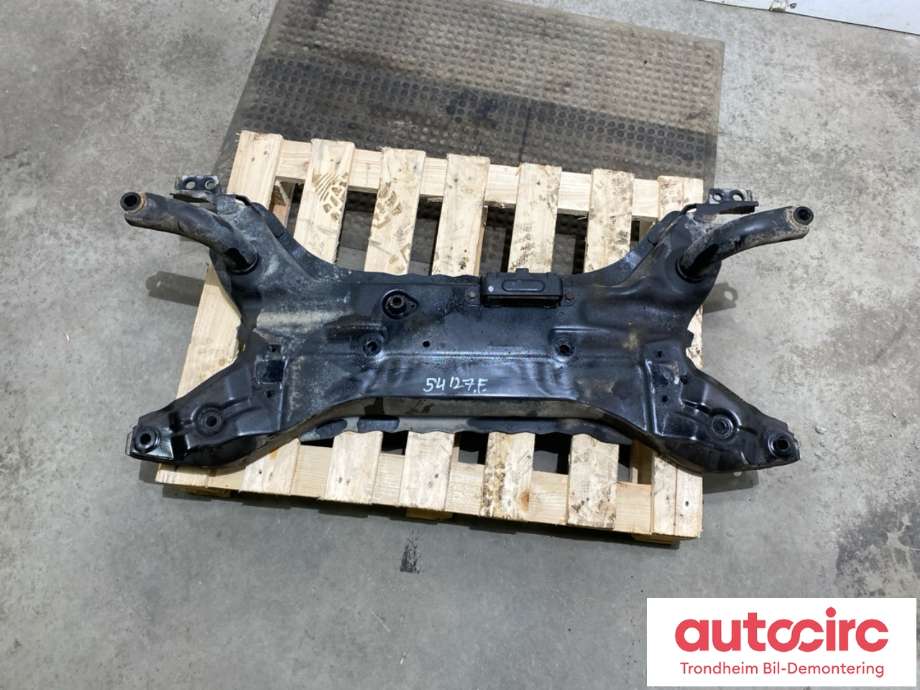 Travers foran hoved til Mitsubishi Outlander 2015-->> (Type III, Fase 2) (4000A458|)