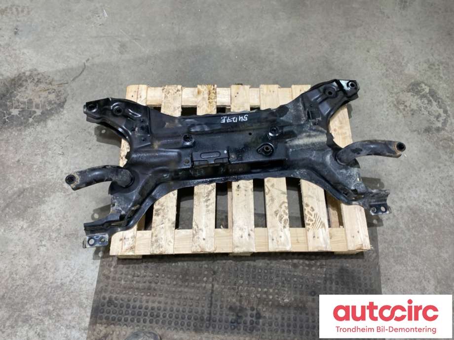 Travers foran hoved til Mitsubishi Outlander 2015-->> (Type III, Fase 2) (4000A458|)