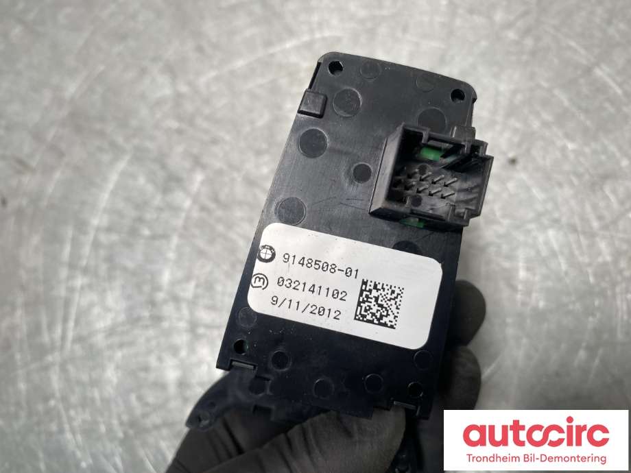 Bryter elektrisk håndbrekk/parkbrems til BMW X5 2007-2013 (E70) (E70) (9148508|61319148508|)