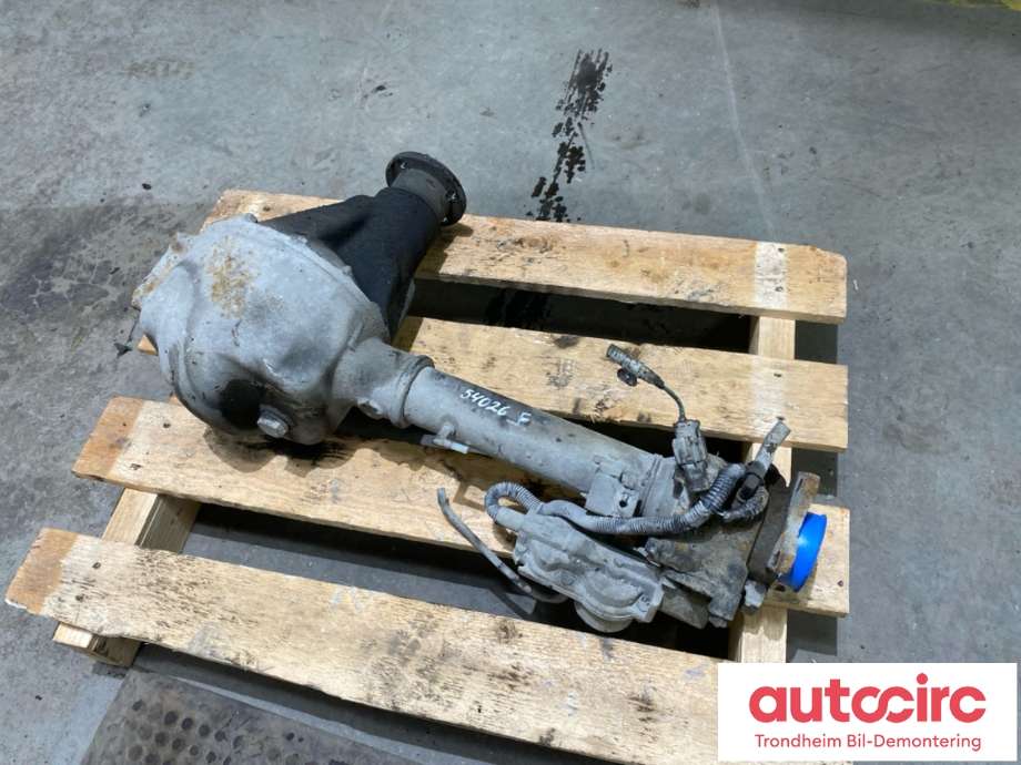 Kardang klokke foran til Isuzu D-Max 2007-2012 (Type I) (8980739110|)