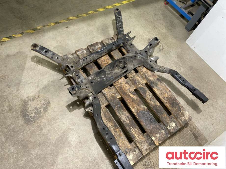 Travers foran hoved til VW Crafter 2016-->> (Type II) (2N0 199 316 J|)