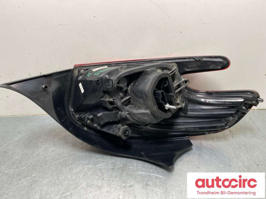 Baklykt høyre til Peugeot 208 2012-2019 (Type I) (9825601180|)