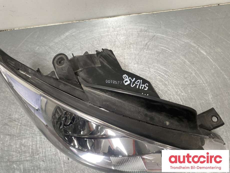 Frontlykt høyre halogen til Hyundai Getz 2002-2009 (921021C510|)