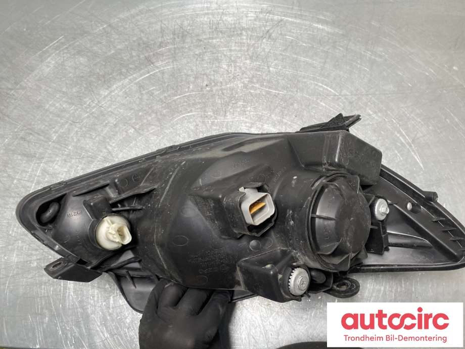 Frontlykt venstre halogen til Hyundai Getz 2002-2009  (921011C510|)