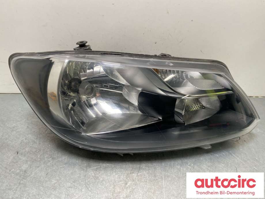 Frontlykt høyre halogen til VW Caddy, 2010-2015 (Type III, Fase 2)  (2K5941006A)