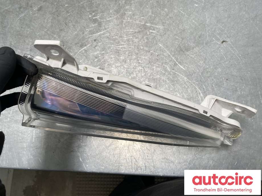 Refleksplate til Nissan Leaf 2011-2017 (Type I)  