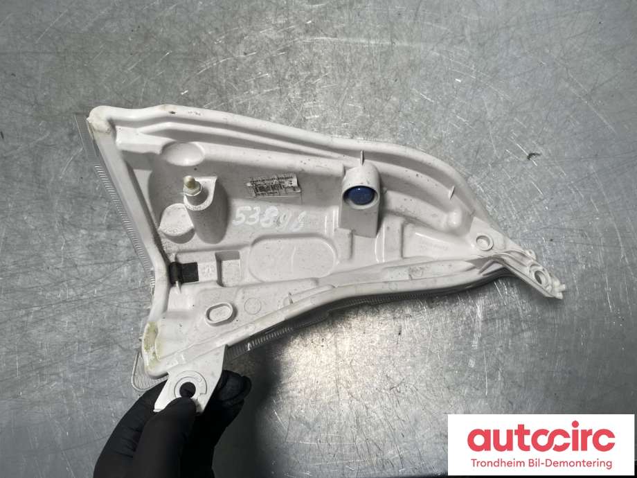 Refleksplate til Nissan Leaf 2011-2017 (Type I)  