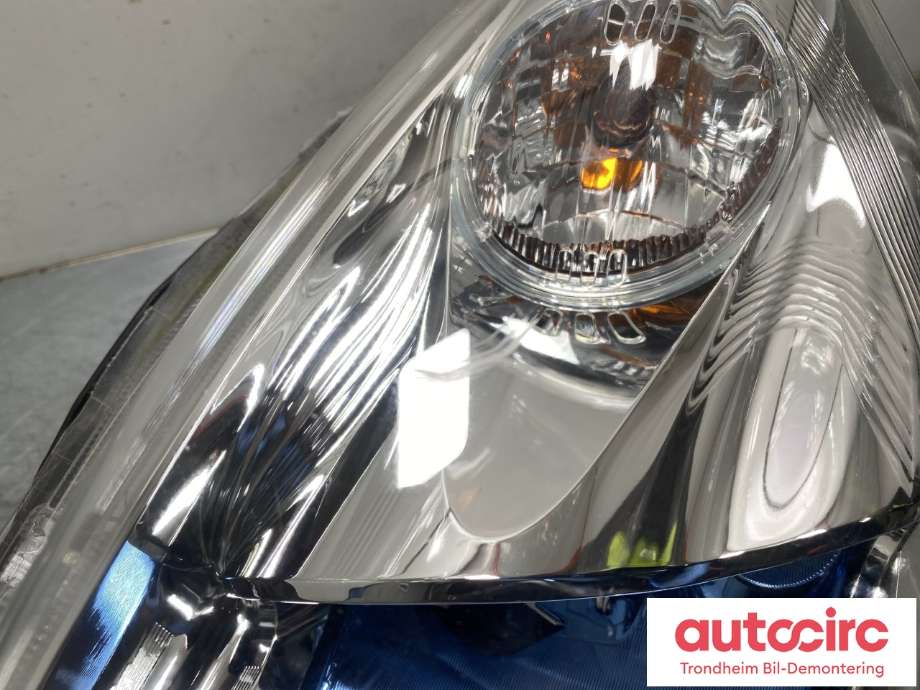 Frontlykt venstre full-LED til Nissan Leaf 2011-2017 (Type I)  