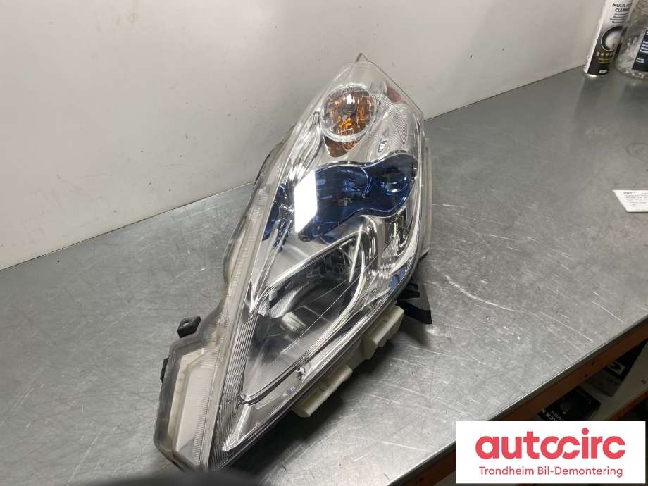 Frontlykt venstre full-LED til Nissan Leaf 2011-2017 (Type I)  