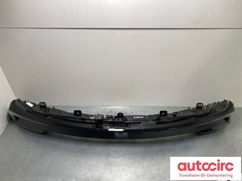Baklykt midtre til Tesla Model Y 2024-->> (Type II)  (2004604-00-D|2004604-00-B|1983386-00-D| 2004604-94-D)