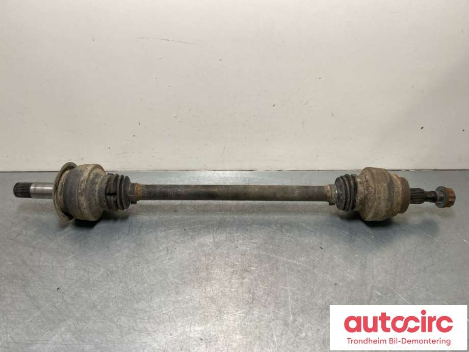 Drivaksel høyre bak, diesel/automat til Mercedes Vito 2014-->> (W447) (W447) (A4473506600|)