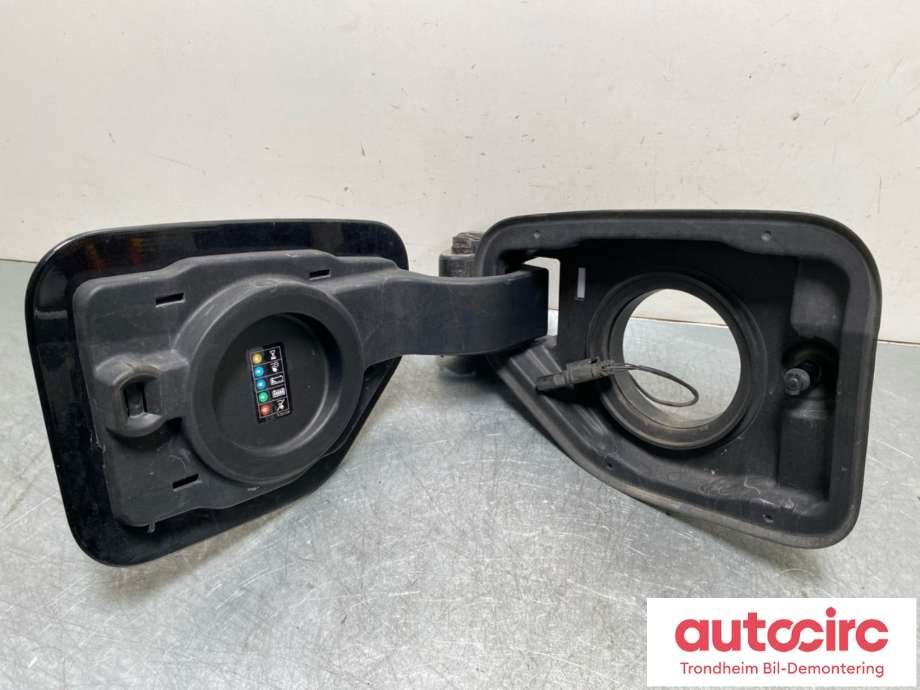 Ladeluke karosseri hybrid til BMW X5 2018-->> (G05) (G05) (51 17 7 440 026|)