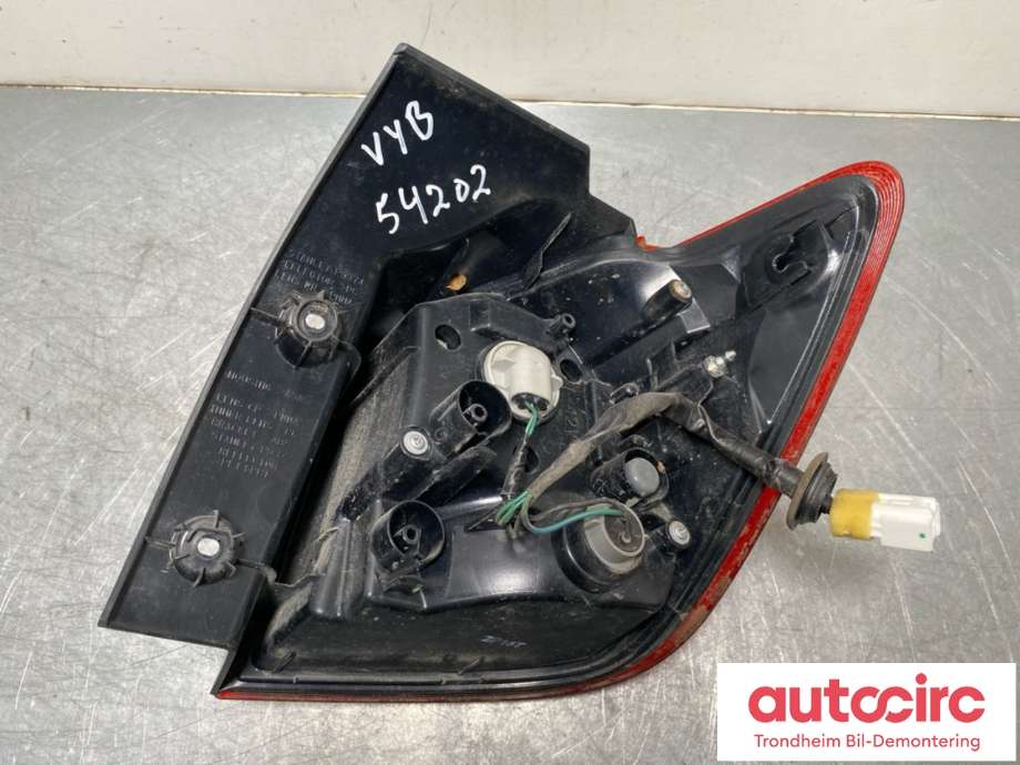 Baklykt venstre ytre til Mitsubishi ASX 2010-2019  (8330A689|)