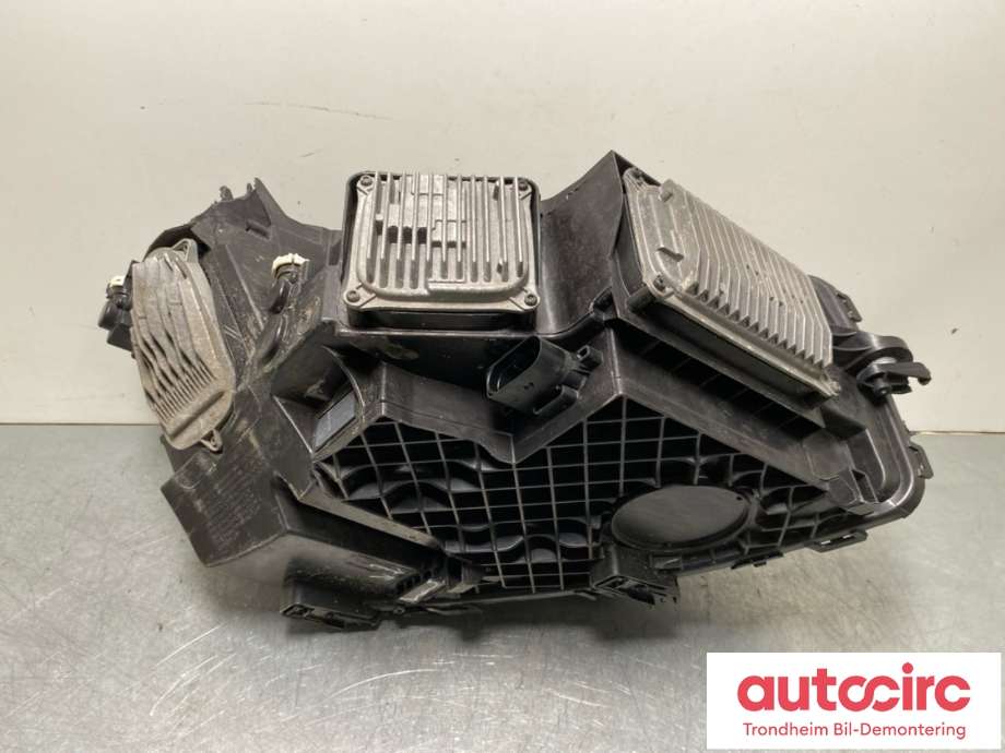 Frontlykt venstre full-LED til Mercedes GLC 2015-2022 (X253) (X253) (LED INTELLIGENT SYSTEM|A 253 906 45 01|A 253 900 70 00|A 253 905 09 00| A 253 906 65 00)