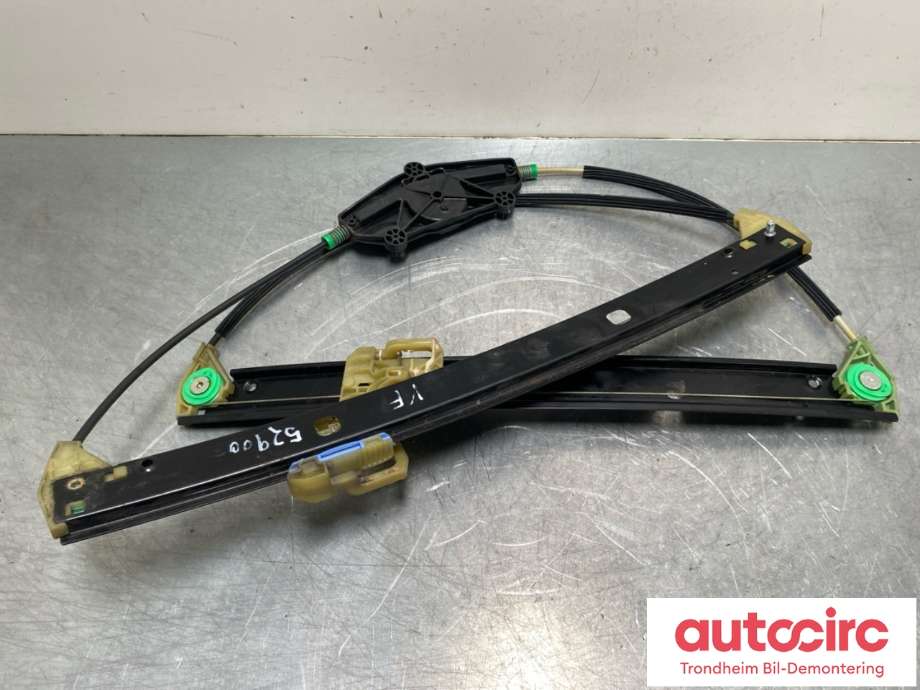 Ruteheis venstre foran til Audi A4 2007-2014 (Type IV) (B8) (B8) (8K0837461C|)