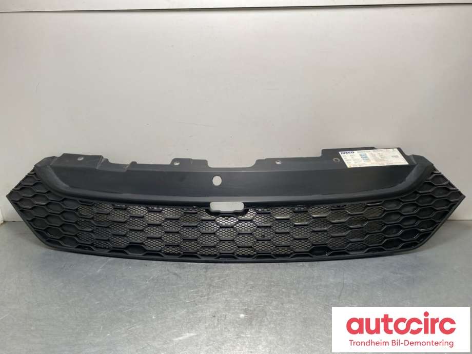 Grill til Iveco Daily, 2014-->> (Type VI) (5801587018)