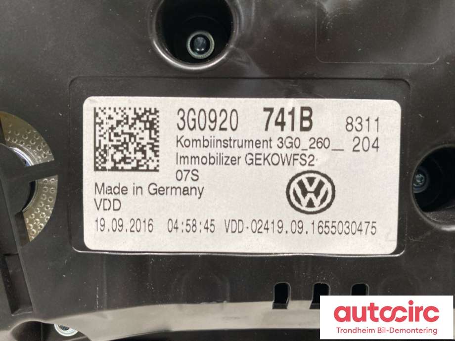 Instrumentpanel til VW Passat 2015-2019 (Fase 1) (B8) (B8) (VW|3G0 920 741 B|)
