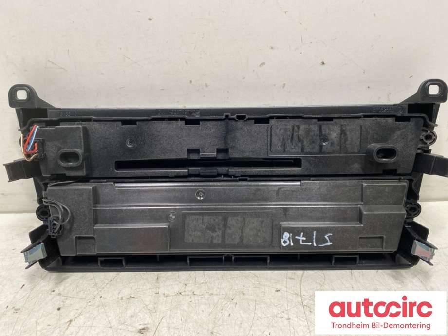 Varmeapparat betjening til BMW 1-Serie 2011-2015 (Fase 1) (F20/F21) (F20/F21) (61 31 9 323 554|64 11 9 287 337|)