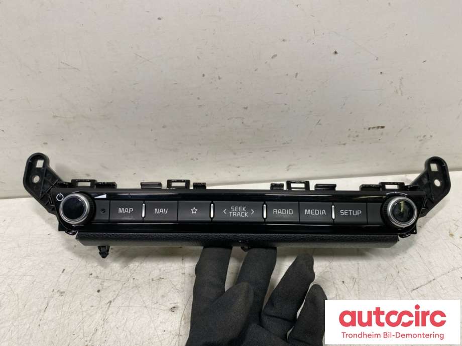 Bilstereo navigasjon betjeningspanel til Kia e-Niro, 2022-->>  (96540G 5300WK)