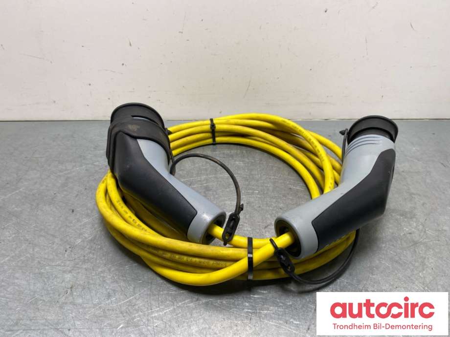 Batterilader kabel til VW Passat 2015-2019 (Fase 1) (B8) (B8) (12E971675AB|1EA971639J|6-2208366-1 D)