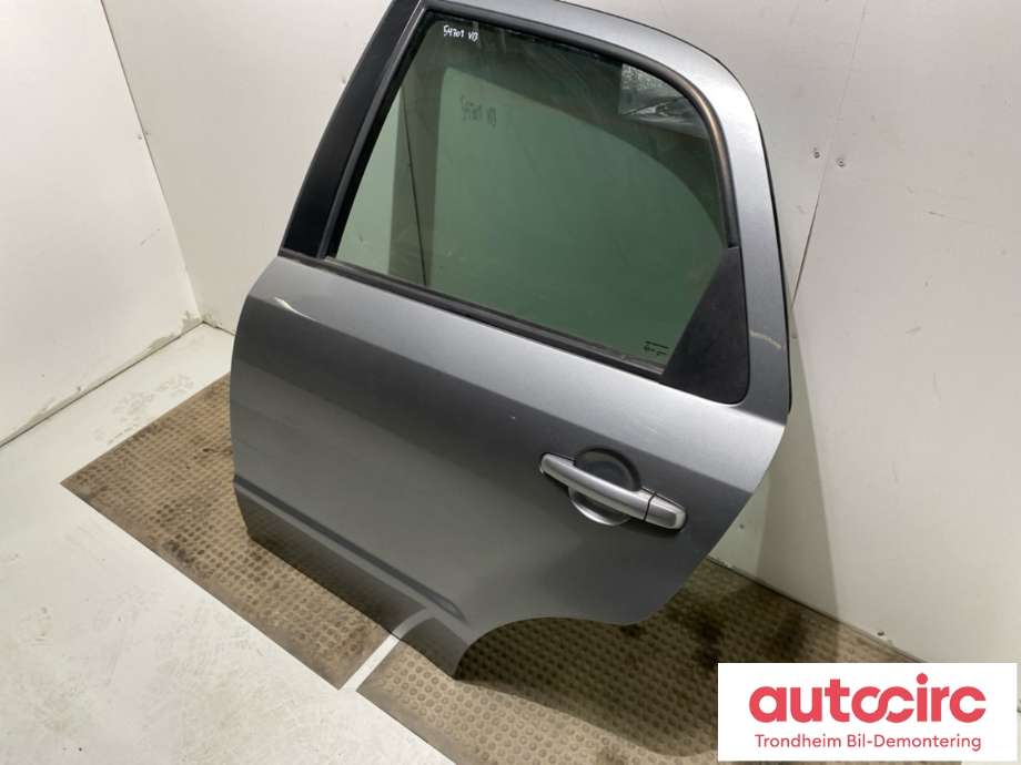 Dør venstre bak til Suzuki SX4 2009-2013 (Type I, Fase 2)  (68004-79J00|)