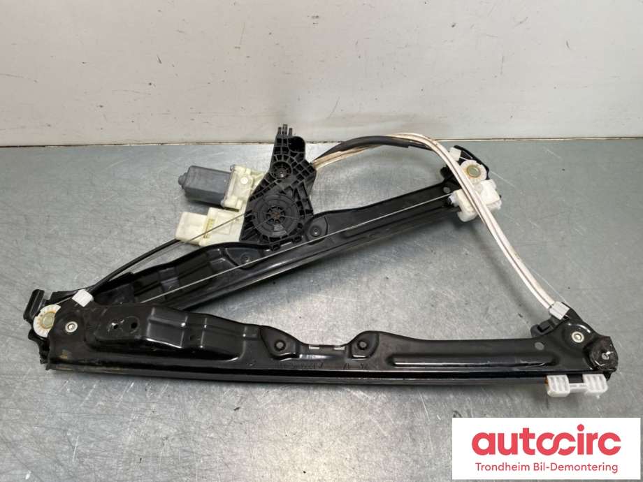 Ruteheis høyre foran til Peugeot 308 2013-2021 (Type II)  (9816273080|9826079480|)