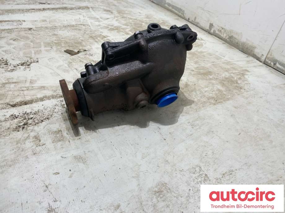 Kardang klokke foran til BMW X3 2007-2010 (Fase 2) (E83) (E83) (31 50 7 606 203|)