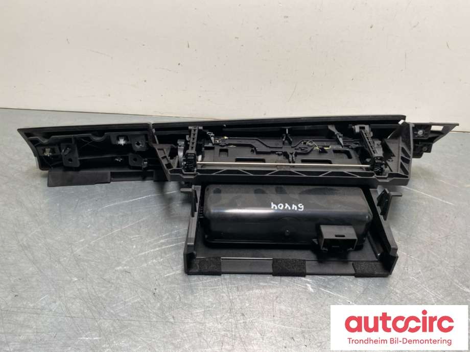 Hanskerom til BMW 7-Serie 2009-2015 (F01/F02/F03/F04) (F01/F02/F03/F04) (9119796|51459119796|)