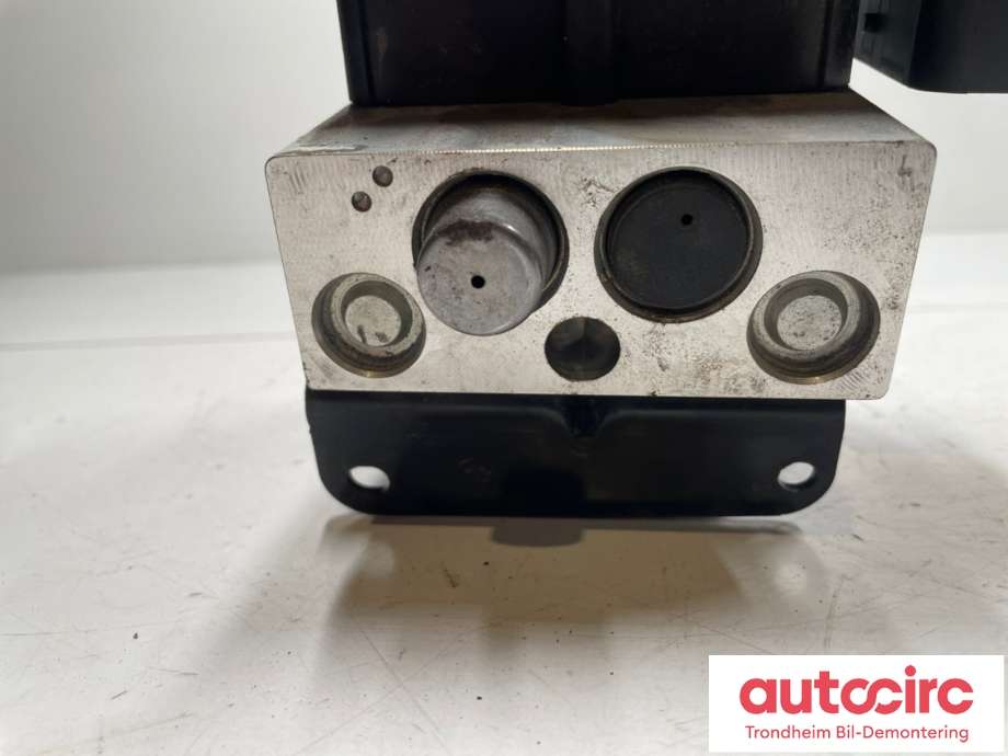 ABS sentral til SsangYong Rexton W 2014-2017 (Y290) (Y290) (4894031000|)