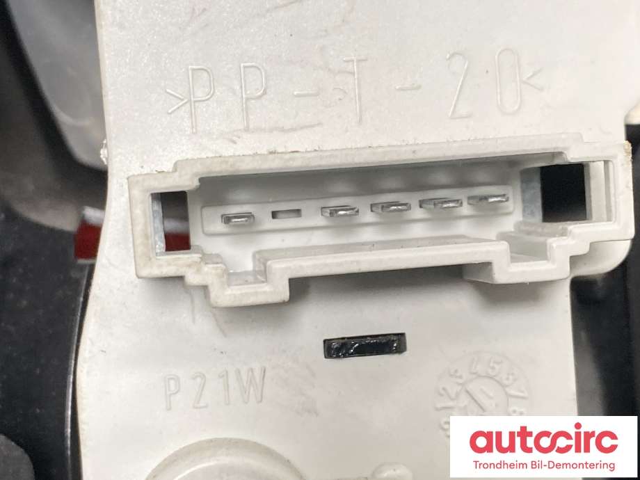 Baklykt høyre til Škoda Octavia 2009-2013 (Type II, Fase 2)  (1Z9945096A|1Z9945112A|)