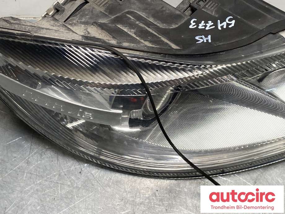 Frontlykt høyre xenon til Škoda Octavia 2009-2013 (Type II, Fase 2)  (1Z1941018T|)