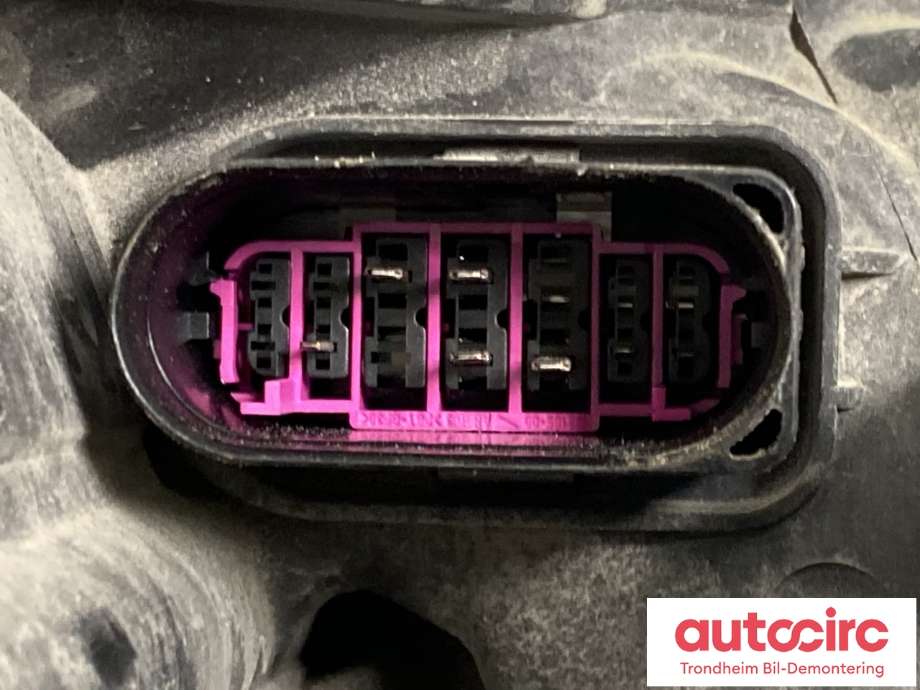 Frontlykt venstre halogen til Ford S-Max 2010-2015 (Type I, Fase 2) (6M21-13W030-AK|6M21-13W030-AL|1791506)