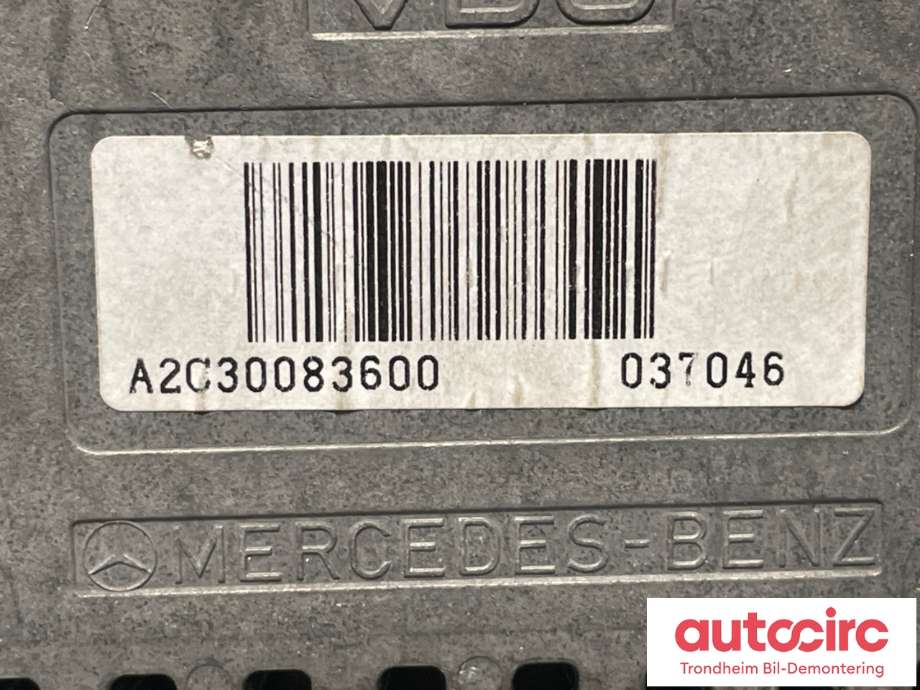 Bilstereo navigasjon skjerm til Mercedes C-Klasse 2011-2014 (Fase 2) (W204) (W204) (A1729004004|)