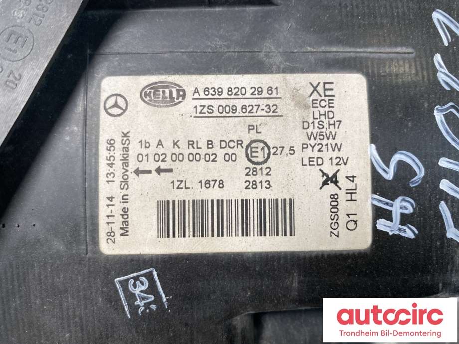 Frontlykt høyre xenon til Mercedes Vito/Viano 2010-2014 (Fase 2) (W639) (W639) (HELLA|A6398202961|)