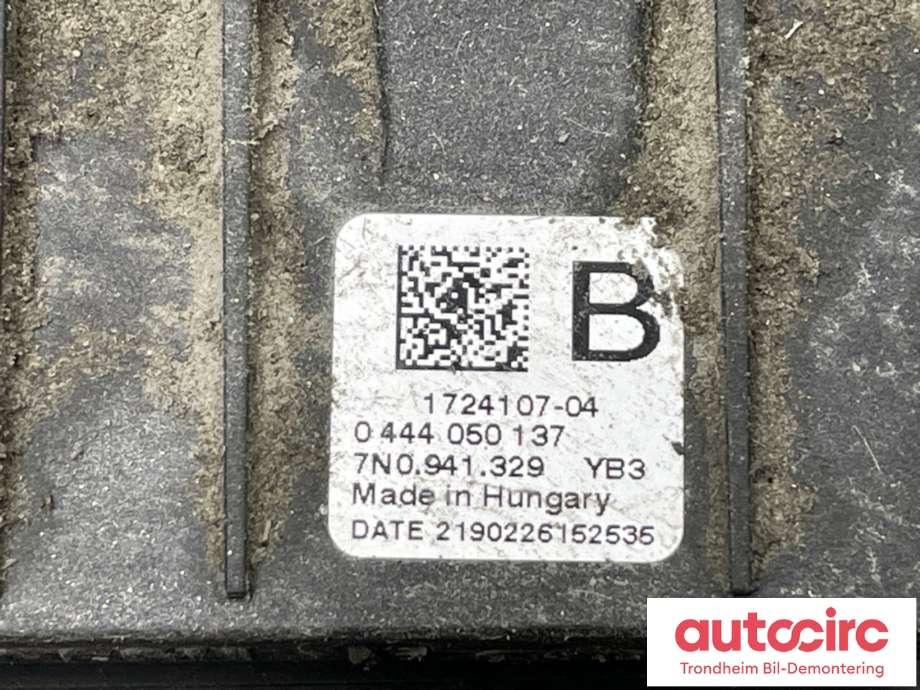 AdBlue tank til Škoda Octavia 2017-2020 (Type III, Fase 2)  (5Q0131877F|)